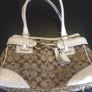 Coach purse and wristlet